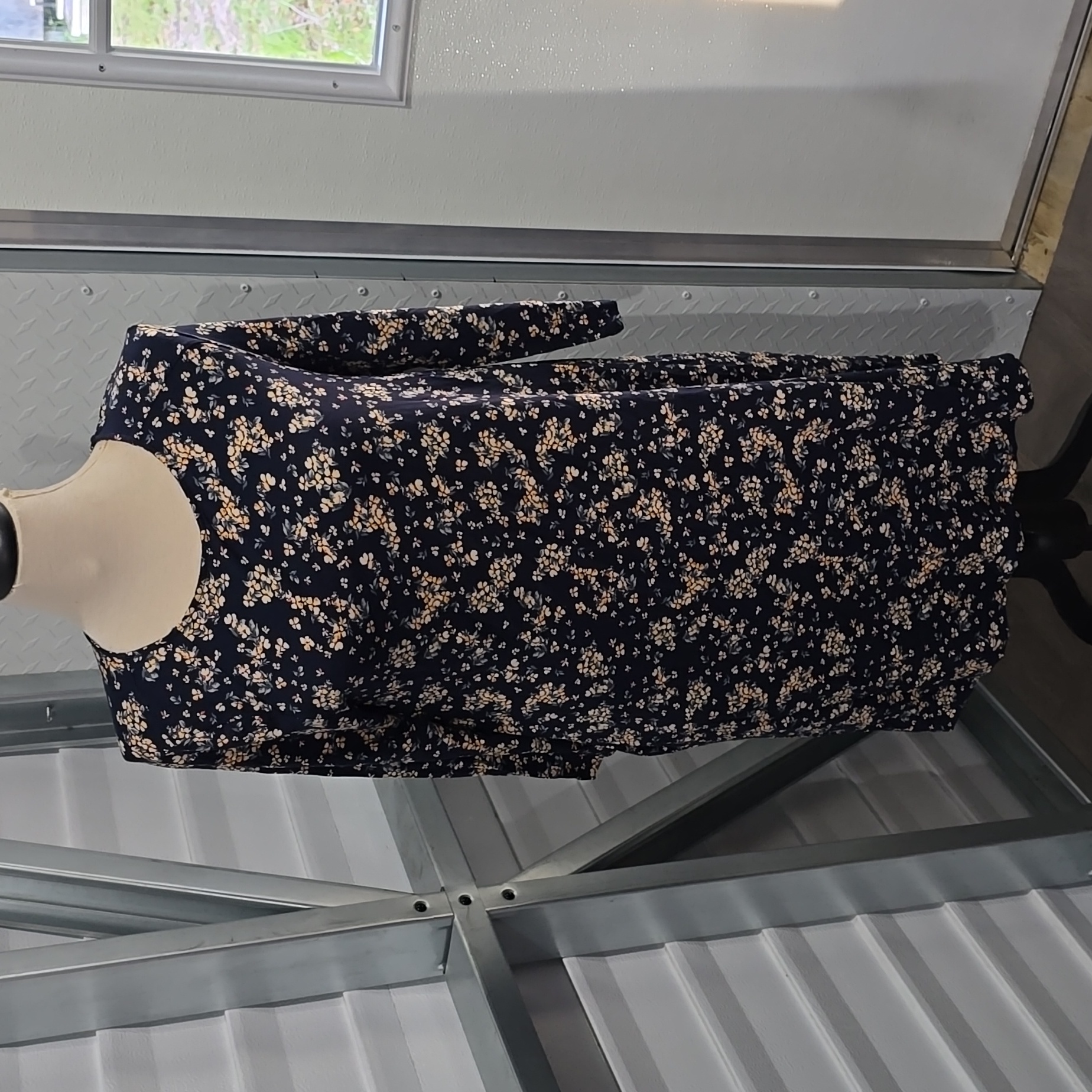 Time And Tru Navy Blue Floral Dress Nwt Large 12/ 14